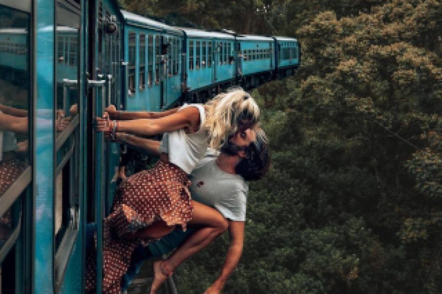 From Kandy Scenic Train Ride 1st or 2nd Class Seats to Ella