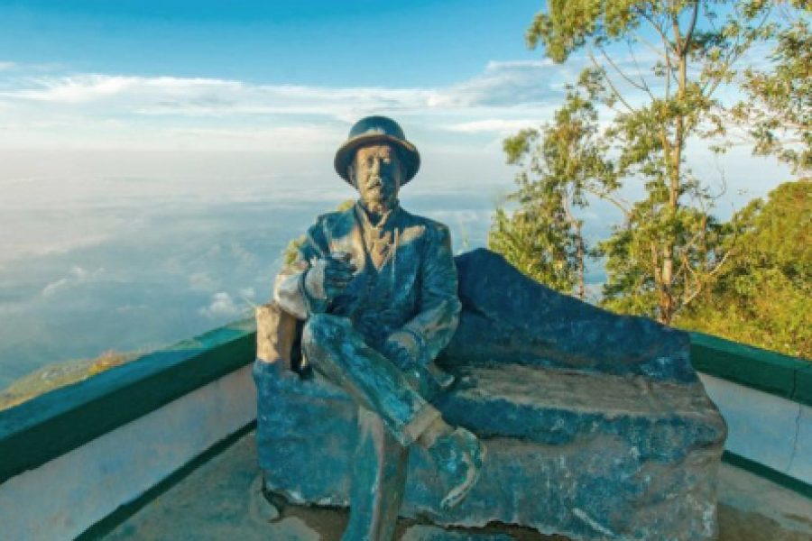 Private Lipton Seat Sunrise, Upper Diyaluma, and Ravana Falls Day Tour from Ella