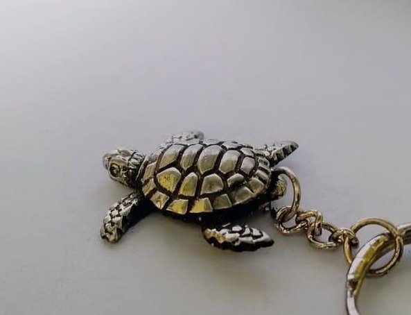 Handcrafted Pewter Sea Turtle Keychain – Nautical Ocean Gift for Turtle Lovers - Image 3