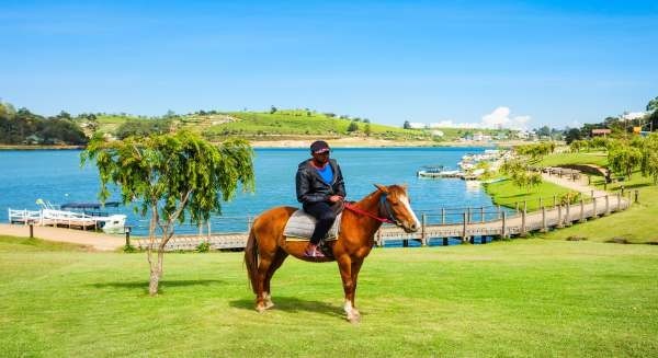 Day 05 – Nuwara Eliya | Seetha Amman Kovil & Hakgala Botanical Garden