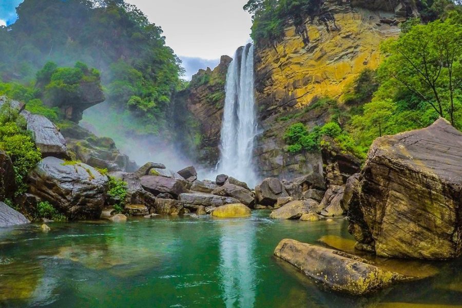 6 Days Sri Lanka Tour Package – Sigiriya, Wildlife, Trincomalee Beach & Nuwara Eliya Tea Trails